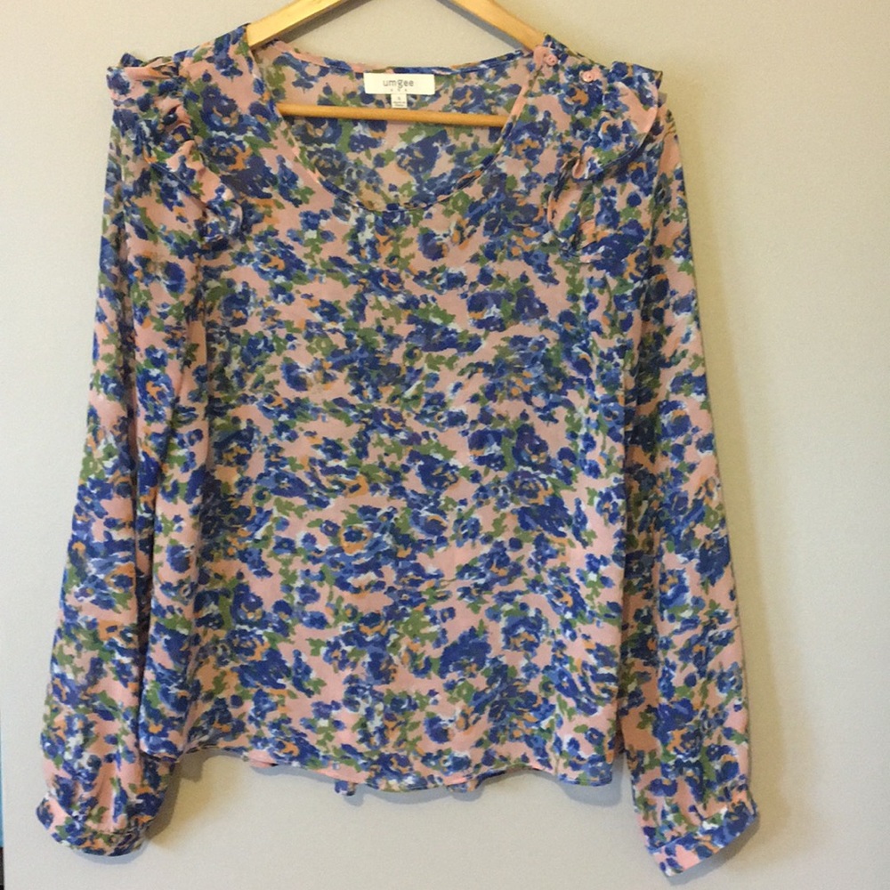 Flowy boho floral top 💐 🌸 🌺